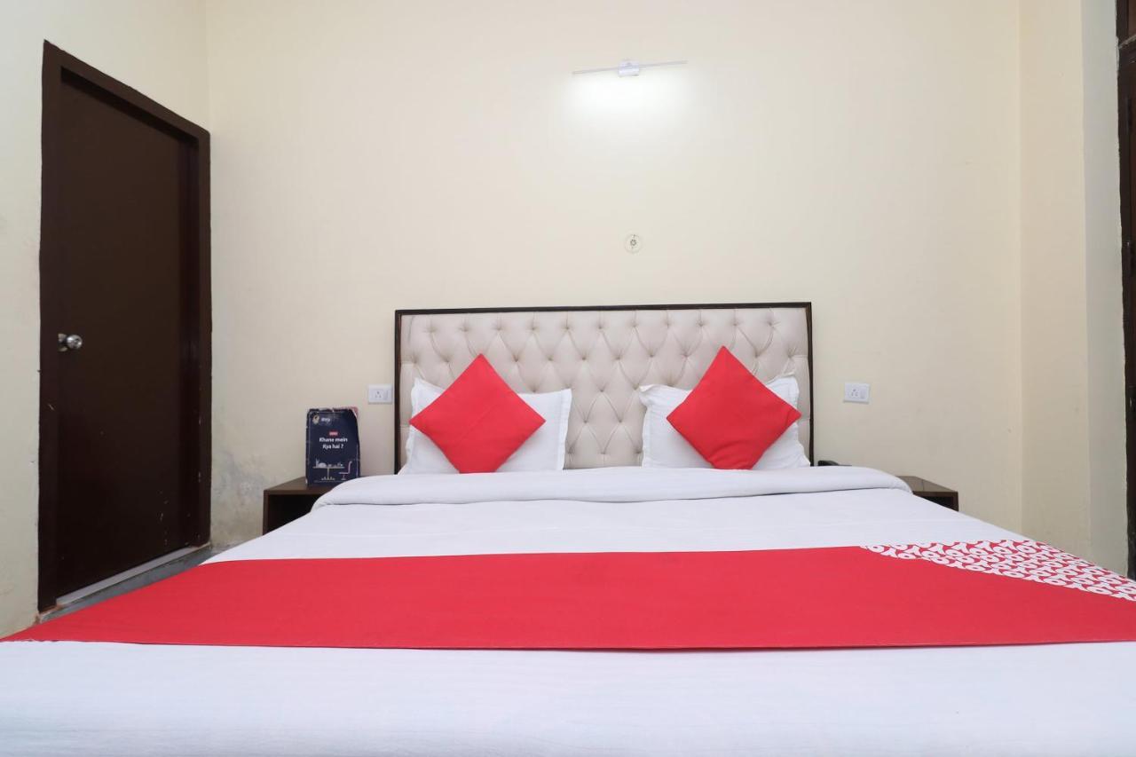 Oyo Hotel Ayaan Bareilly Extérieur photo