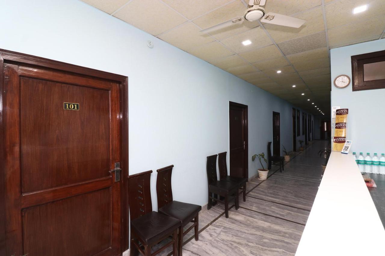 Oyo Hotel Ayaan Bareilly Extérieur photo